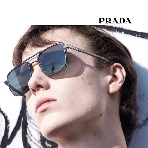 prada occhiali da sole 2018 uomo|farfetch occhiali da sole.